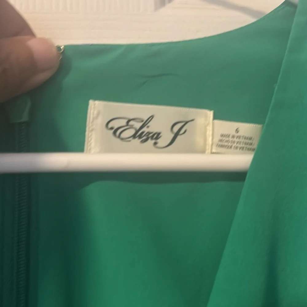 Eliza J Green Floral Wrap Midi Dress - Picture 3 of 9